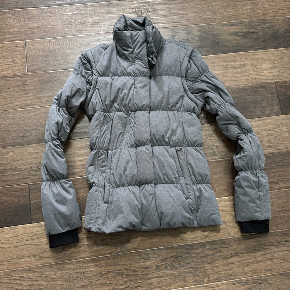 Athleta Women’s Gray Puffy Jacket Vest XS